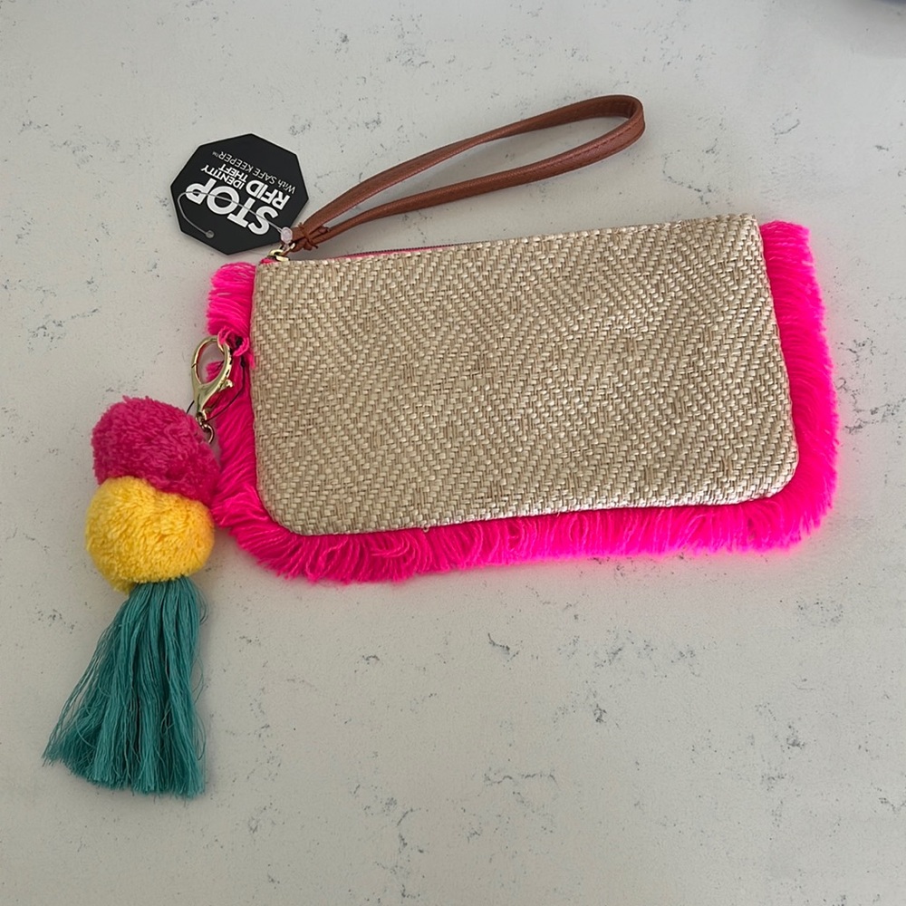 Wristlet